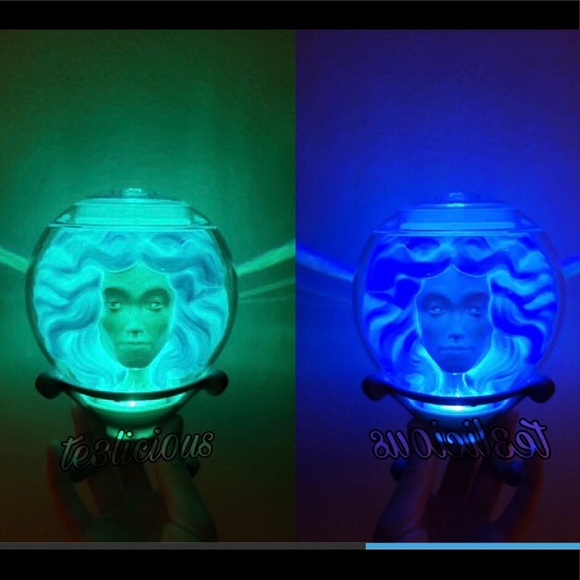Disney Other - Disney Haunted Mansion Madame Leota Collectible 2020